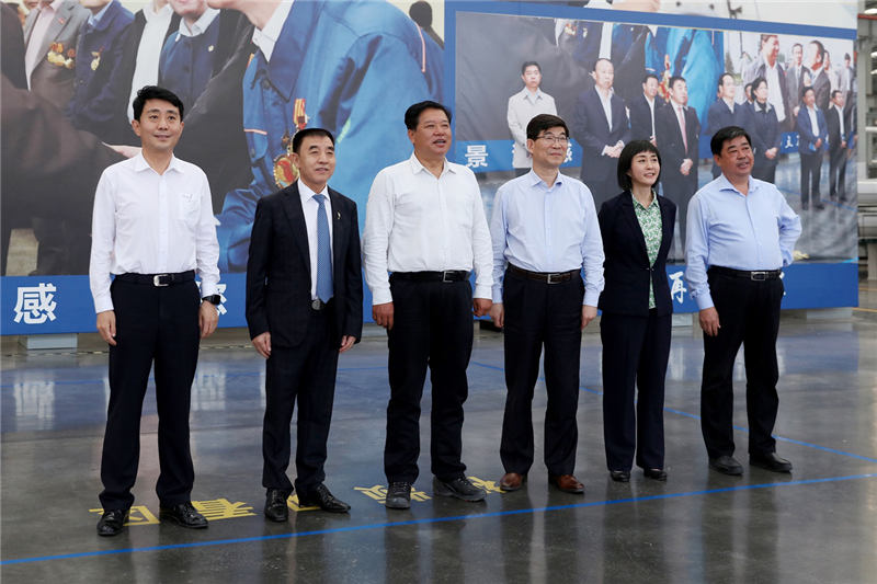 山东省省委常委、政法委书记林峰海一行莅临景津考察指导